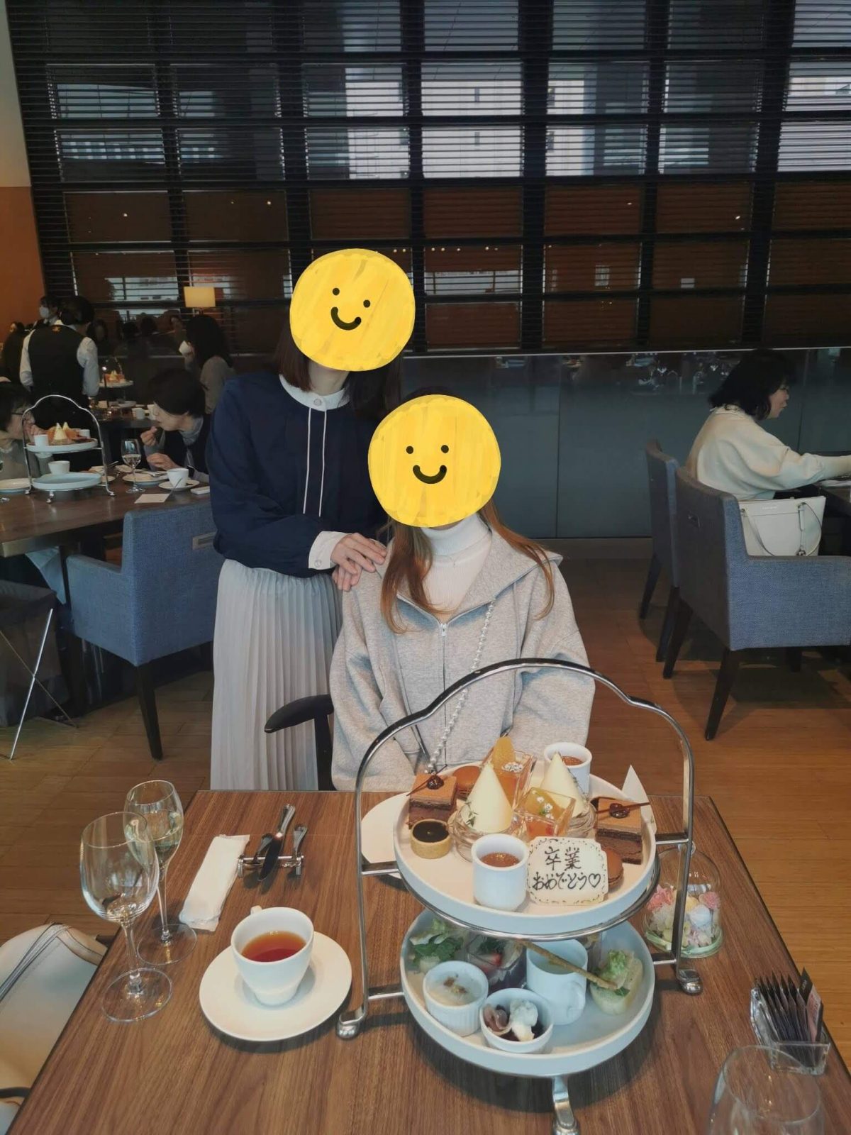 ホテルのアフタヌーンティーに行きました